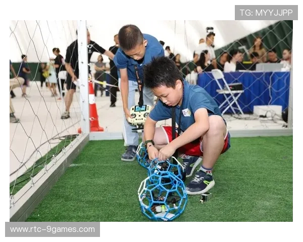 足球游戏开发合作，虚拟赛事吸引年轻观众